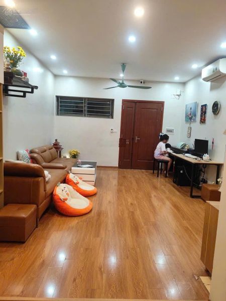 Cho thuê căn hộ chung cư ct6a xa la 70m2 - 2 ngủ đủ đồ. giá 7tr/tháng, ở ngay. lh 0966040967