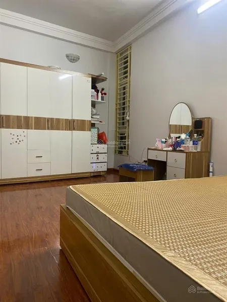 Chị ruột nhờ bán nhà ba đình, phường ngọc hà 34m2 5 tầng ngõ thông giá 9.9 tỷ, có thương lượng