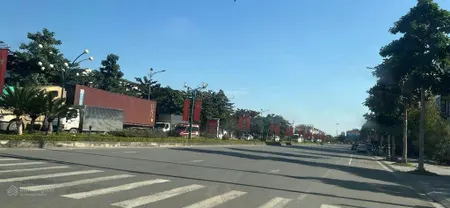 Bán nhà 5 tầng hud b mặt bình than dt 90m mt 5m hướng đn giá 18.8 tỷ
