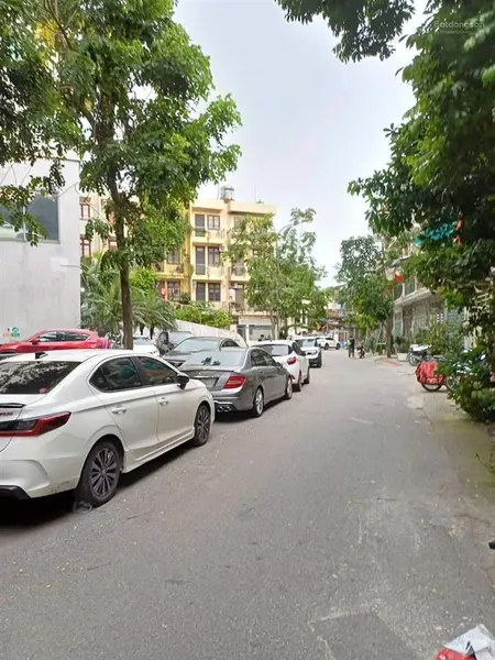 Giảm 500 triệu bán đất phân lô chiến thắng, văn quán 45m2, mặt tiền 4m