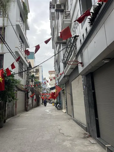 Bán nhà đường hữu lê 42m24t cách ô tô 20m giá nhỉnh 7 tỷ.