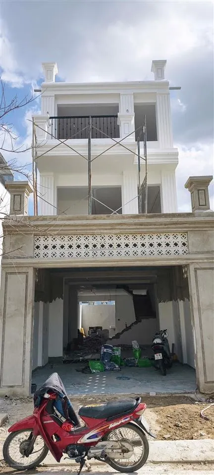 Nhà 3 tầng mỹ gia gói 5 vị trí thoáng mát gần sông giá tốt 8,7 tỷ