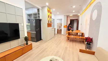 Bán căn góc cc hoàng quân 2pn dt 65,8m2 phong thủy đẹp, full nội thất mới, thoáng mát, 2tỷ570tr