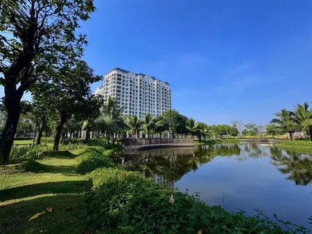 Rẻ nhất thị trường, căn hộ 1pn tầng trung thoáng mát, nội thất đầy đủ, view landmark 81