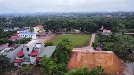 Hàng hiếm trục liên xã ngọc châu tân yên,110m2 full thổ cư,kinh doanh buôn bán