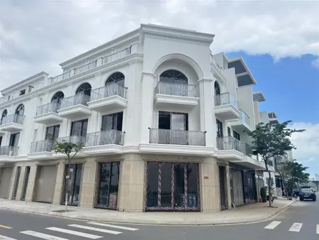 Bán nhà xây sẵn kđt vcn phước long 2 sổ riêng từng căn