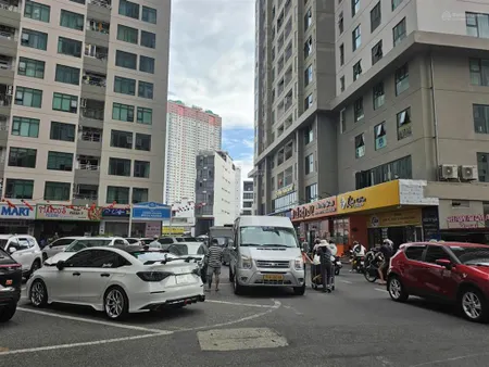 Căn góc cực đẹp oc3 mường thanh viễn triều, ra biển chỉ vài bước chân. 88m2.