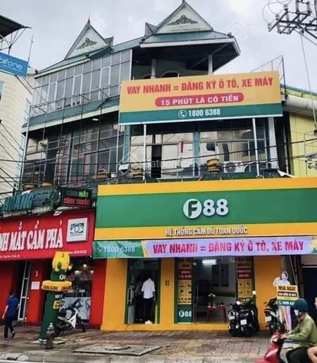 Bán nhà ngay ngã tư trần phú và bà triệu, thành phố cẩm phả, quảng ninh
