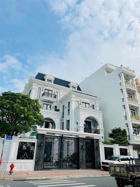 Tòa nhà 6 tầng vip mặt tiền sung độc lập tân phú ( nhà đẹp nội thất cao cấp + thang máy )