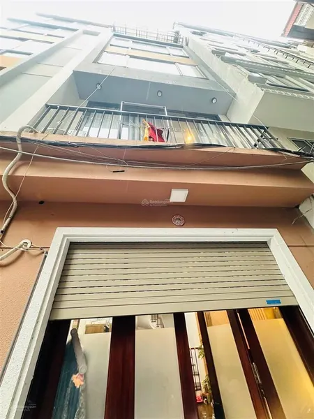 Nhà đẹp mỹ đình, diện tích 30m2 xây 5 tầng giá hơn 7 tỷ giao dịch ngay, ô tô đỗ gần, sổ đỏ hoa hậu
