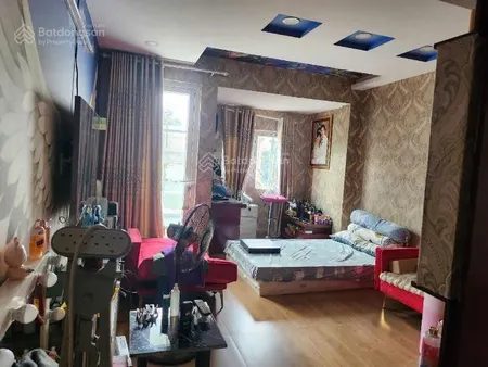 Bán nhà mtkd đoạn sung nhất lý chiêu hoàng 4 x 18,5m 4 tầng lề lớn 7m kế bên chung cư western
