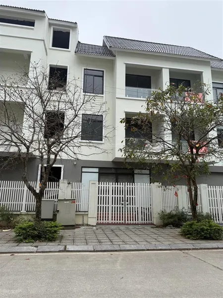 Bán biệt thự liền kề khu b geleximco lê trọng tấndương nội hà đông dt 90m4 tầng xây thô giá 21 ty