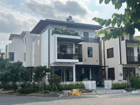 Biệt thự đơn lập view công viên. tt 880 triệu nhận nhà còn lại góp 2 năm không lãi