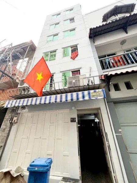 B.án chdv bùi văn ba p.tân thuận q7 6 tầng doanh thu 60tr/tháng g.iá 9tỷ 99 diện tích 4m