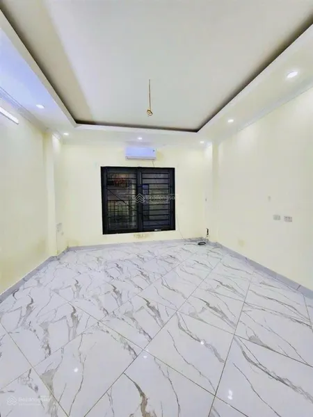 Bán gấp tôi bán nhà phố ngọc hà đội cấn ba đình 23m2 mt 3,9m 4 tầng 3 bước ra phố giá 5,5tỷ