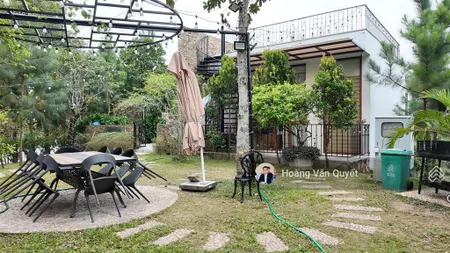 Bán biệt thự mặt hồ 250m2 venus resort kèm sân vườn 300m2 full nội thất 6pn sổ lâu dài 16,5 tỷ.