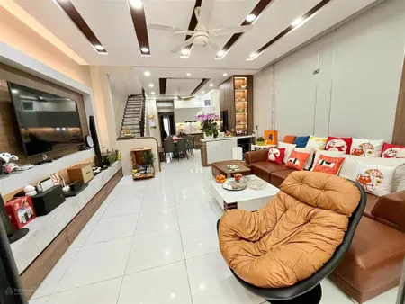 Bán nhà 3 tầng kđt lê hồng phong 1, dt 100m2 đã có sổ hồng giá 11,85 tỷ