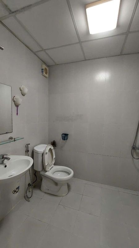 Cho thuê CH 3PN, 97 m2 tại Huỳnh Tấn Phát, Phú Thuận, Q7, TP. HCM, nhà đẹp, giá thuê: 7,7 tr/tháng