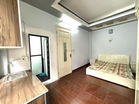 Hoàng Ngân 4,5 tr full đồ khép kín 3 mặt thoáng có ban công