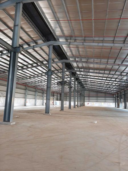 nhà xưởng 1900m2 KCN Đức Hòa cho thuê 90tr/tháng lâu dài