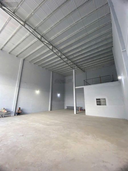 Cho thuê kho xưởng 200m2 - 16 triệu đường Võ Văn Kiệt - Q. 6, xin liên hệ: 0968458828