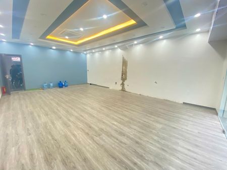 Cho thuê sàn văn phòng tầng 1 Khu đô thị Waterfront City