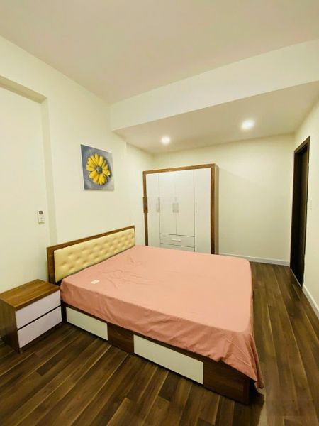 Cho thuê căn hộ LUXURY RESIDENCE - ngã tư Đất Thánh- Thuận An 2PN giá rẻ 6.5tr/tháng
