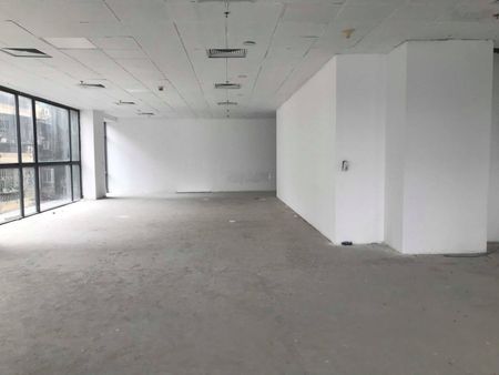 Cho thuê văn phòng cao cấp tại tòa nhà Icon4 Tower, Đê La Thành, Đống Đa, Hà Nội. 0945004500