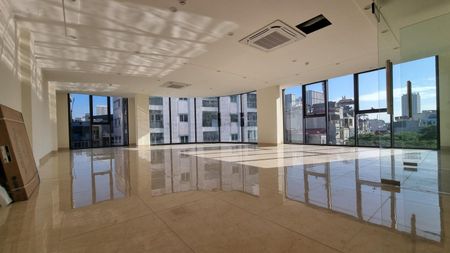 Chính chủ cho thuê sàn văn phòng tại Số 1, ngõ 79 Thiên Hiền Mỹ Đình, sàn 100m2 lô góc full kính