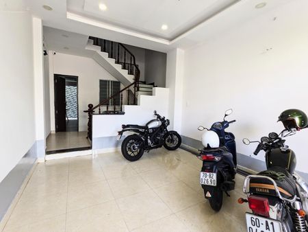 Phòng trệt full nội thất gần đại học Văn Lang CS3