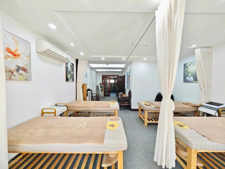 Cho thuê VP Cát Linh 75m2 10tr thoáng trước sau nhà mới ngay sát ga tàu điện trên cao