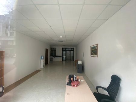 Cho thuê sàn văn phòng tầng 1 80m² vinhomes marina