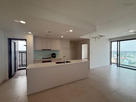 Giá tốt nhất! Cho thuê Urban Green 3PN siêu rộng chỉ 15tr NTCB full rèm, máy lanhh máy NN view LM81