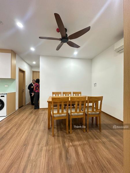 CHO THUÊ CĂN HỘ CAO CẤP FULL NỘI THẤT - View HỒ 125m2 3 PN full nội thất mới Bồ Đề , Long Biên