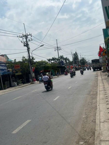 Chính chủ cho thuê nhà nguyên căn mặt tiền chợ Đại Phước, cách phà Cát Lái 2km, khu dân cư đông đúc
