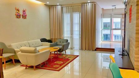 Cho thuê căn EverRich, Q. 11 2PN 116m2, 19tr/tháng. Lh: 0908097889