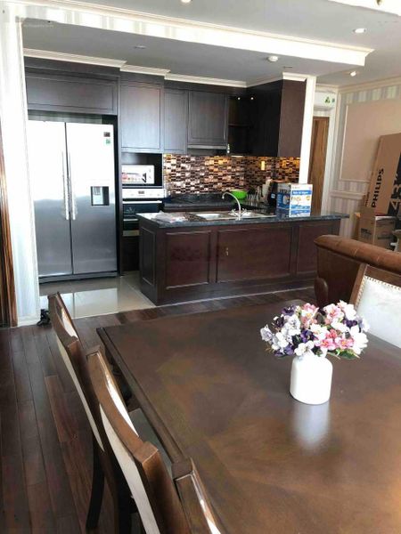 Cho thuê căn góc 3PN/2WC 98m2 Leman Luxury Quận 3, lầu cao view đẹp, giá 38tr/tháng. LH 0934004391