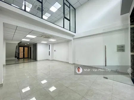 Trục chính nguyễn thị nhung 5x20m 6 tầng hoàn thiện cao cấp, thang máy, máy lạnh giá 50 triệu