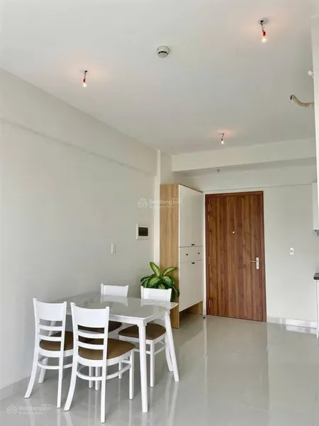 Cho thuê 2pn lớn mới xây 100%, giá 6,5tr full nội thất, gần vincom