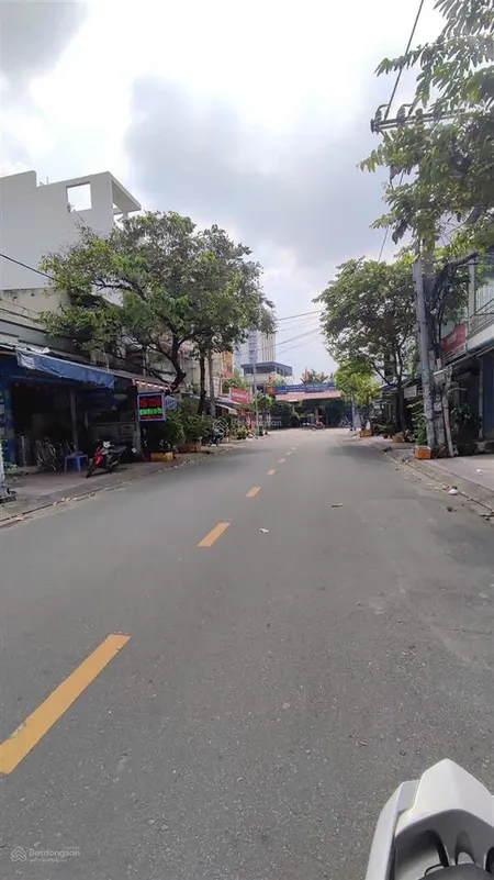 Cho thuê nhà mặt phố d10, tây thạnh, q.tân phú, 22 triệu, 100m2 . 1 trệt 2 lầu sân thượng