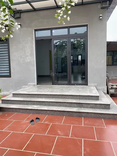 Cho thuê nr tại phường đông ngạc, 13 triệu vnd, 300m2, 1pn, 1pk, 1wc, hướng nam, mặt tiền 15m