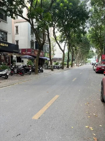Cho thuê mặt bằng siêu đẹp tại kđt việt hưng phù hợp làm văn phòng, spa, siêu thị. 0949 849 ***