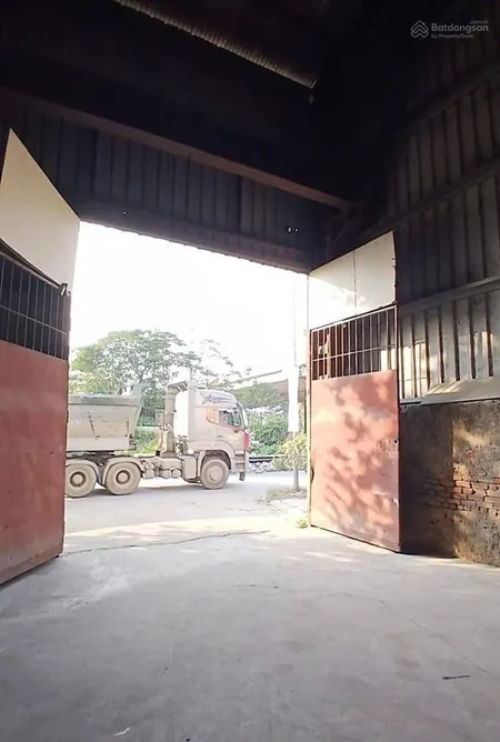 Cho thuê kho xưởng tại xã vĩnh thanh đông anh. diện tích 500m2, trần cao 9m