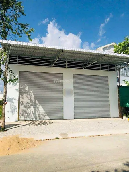 Cho thuê kho 180 m2 khu hồng loan tiện chứa hàng 10 triệu