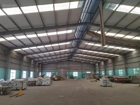 Cho thuê kho xưởng tại xã liên sơn lương sơn hòa bình. dt 1200m2, giá 30 nghìn/m2. 0963 596 ***