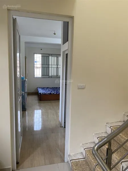 Cho thuê căn hộ khép kín, diện tích 20m2, vào ở ngay tại phố bằng liệt, hoàng liệt, hoàng mai