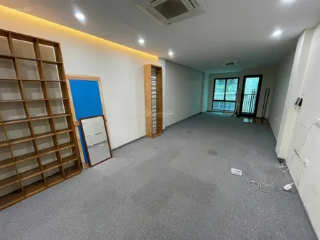 Cho thuê sàn văn phòng phố lý nam đế 100m2, sàn mới, ngõ rộng ô tô, giá 15tr/th. 0974 557 ***