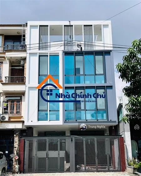 Tòa nhà đường bàu cát diện tích 8x20m hầm 4 tầng cho thuê