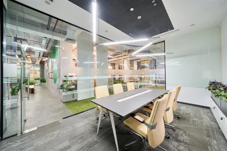 Chính chủ cho thuê vp tại cát linh, đống đa dt 50m2, 600m2 giá chỉ từ 10tr/ tháng