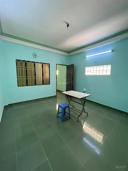Cho thuê phòng trọ quận 10, khu an ninh có máy lạnh free 2 xe máy và wifi đối diện bv 115